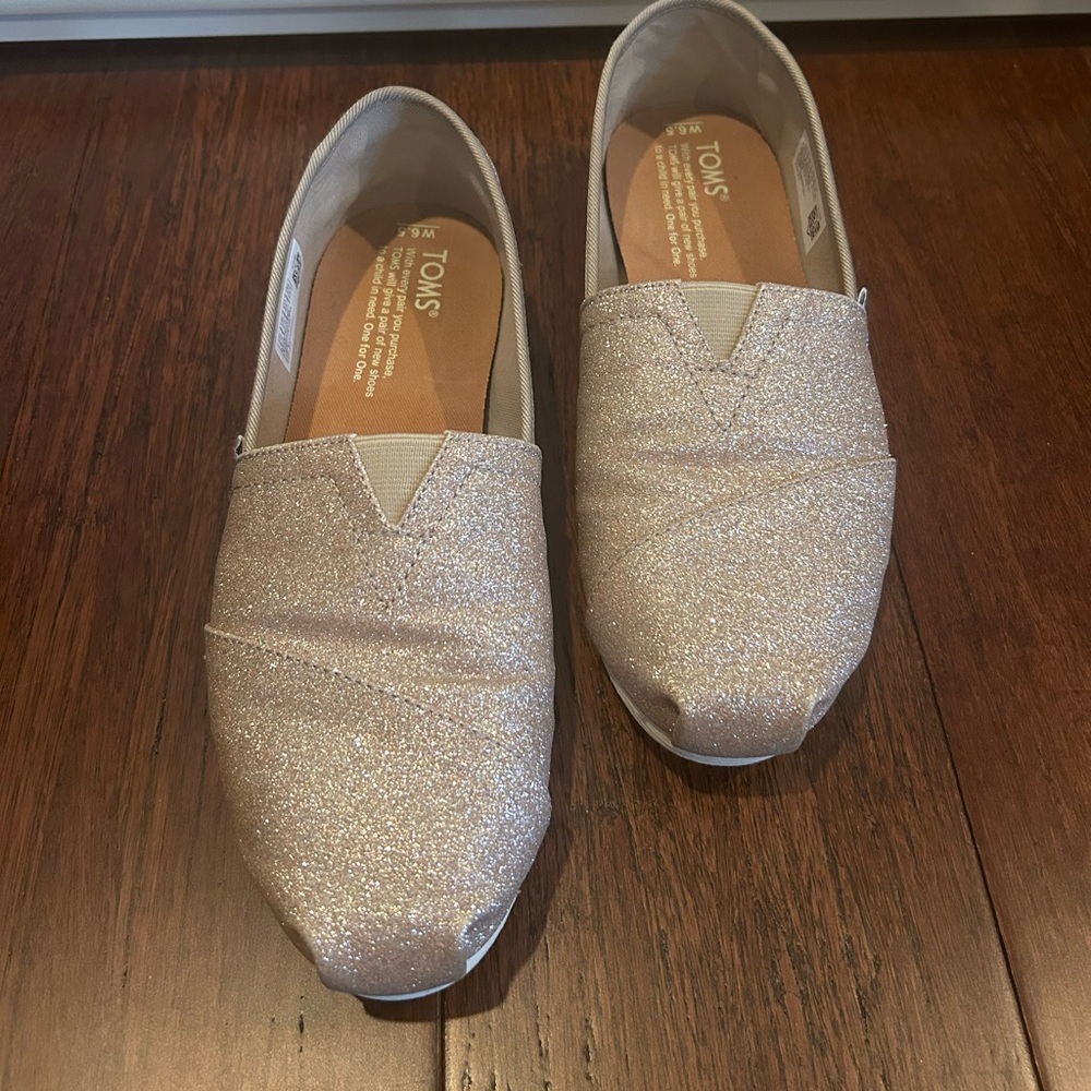 Toms sparkle shoes